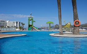 Playa Bella Apartamentos